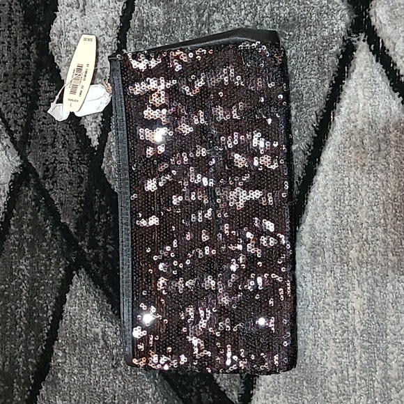 Victoria Secret Reversible Sequins Bling Charm Clutch Purse PRICE FIRM - Picture 10 of 14